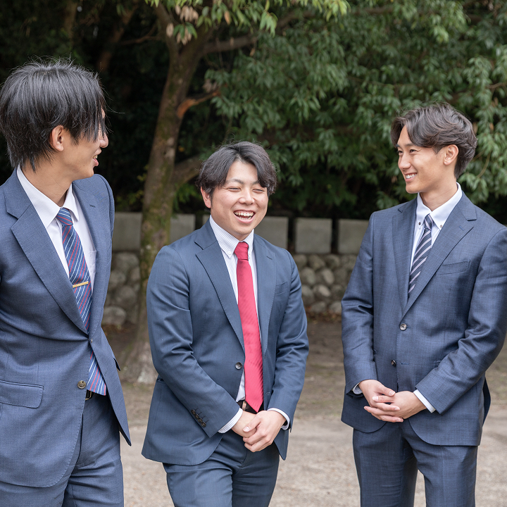 Recruit 採用情報