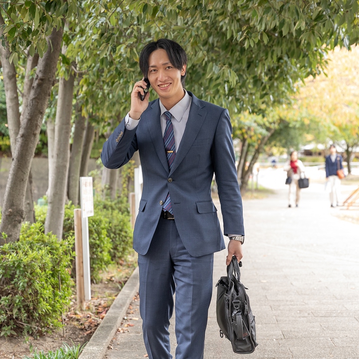 Recruit 採用情報